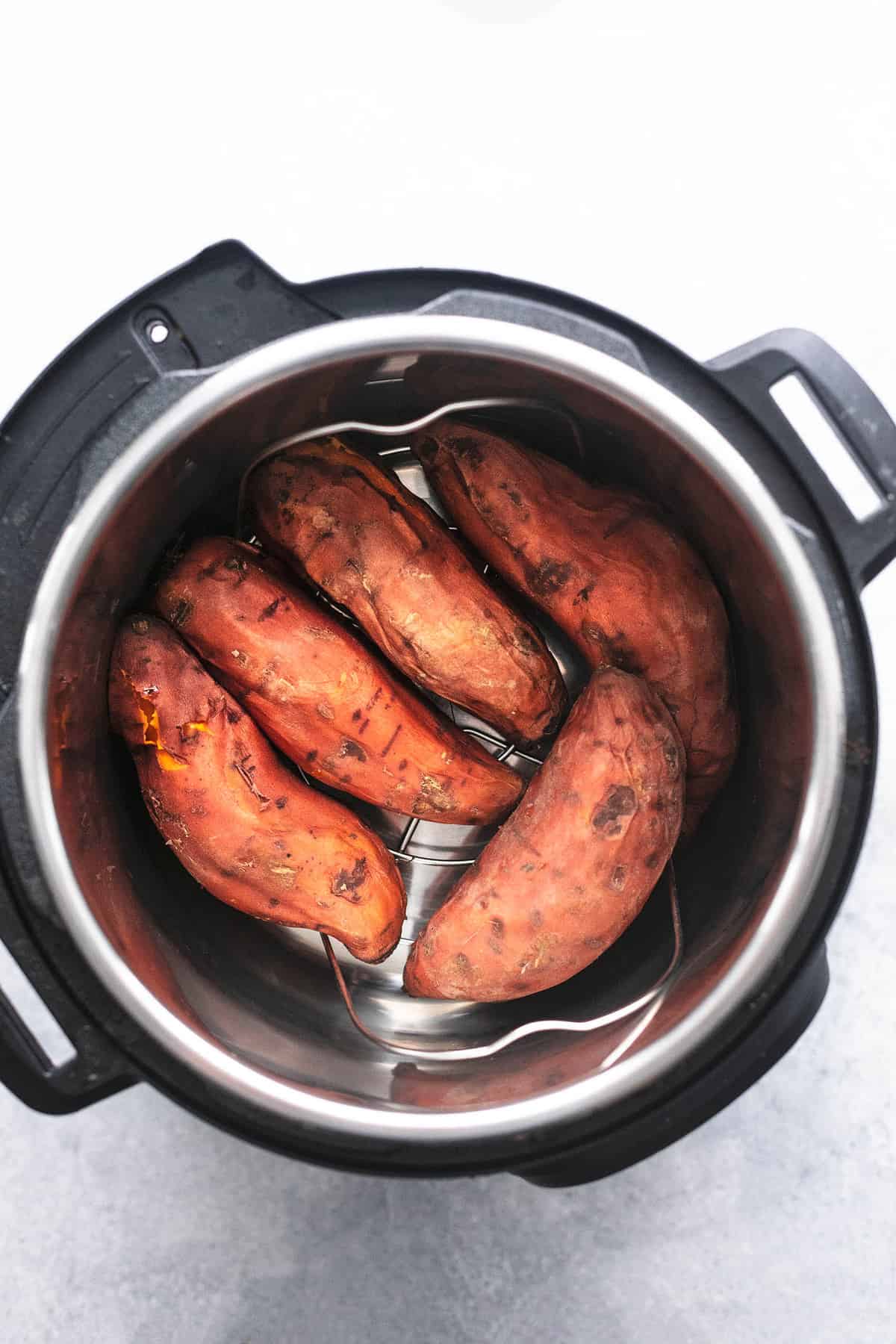 Instant Pot Baked Sweet Potatoes einfaches und leckeres Beilagenrezept | lecremedelacrumb.com